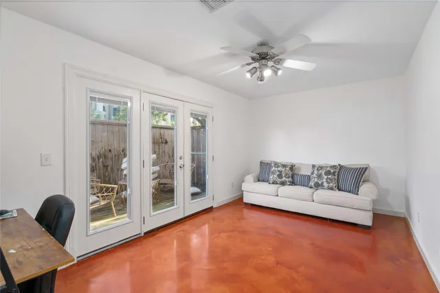 $375,000 | 939 Colorado Street, Unit 20, Houston, TX 77007