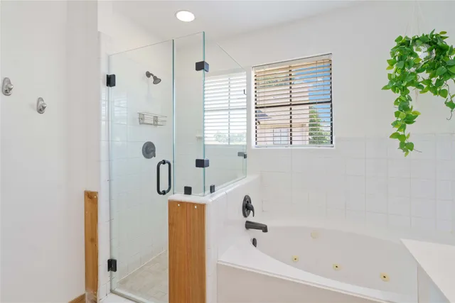 $375,000 | 939 Colorado Street, Unit 20, Houston, TX 77007