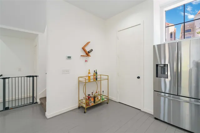 $375,000 | 939 Colorado Street, Unit 20, Houston, TX 77007