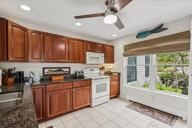 $575,000 | 45 Harbor View Drive, Unit 45, Stockton Springs, ME 04981