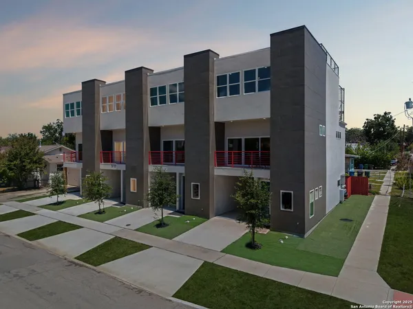 a house view with garden space