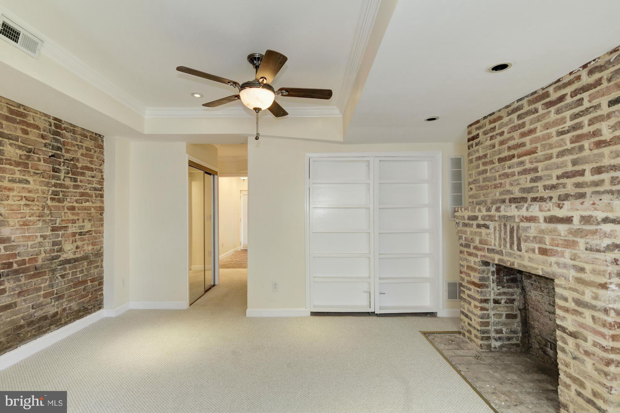 407 M Street Northeast Washington, DC 20002 - Photo 26 of 30 In-law suite living rm looking towards front door