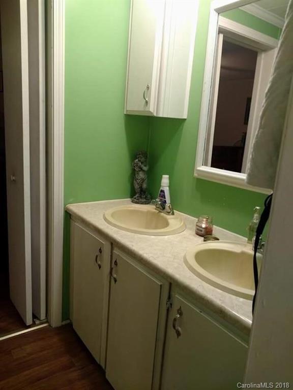 1290 Deal Road Blacksburg, SC 29702 - Photo 15 of 21