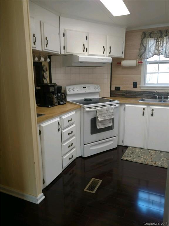 1290 Deal Road Blacksburg, SC 29702 - Photo 3 of 21