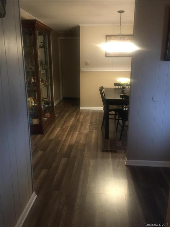 1290 Deal Road Blacksburg, SC 29702 - Photo 9 of 21