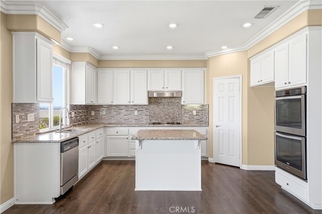 950 Manor Way Corona, CA 92882 - Photo 22 of 80