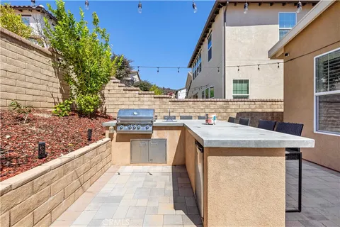 $1,185,000 | 20825 Red Sky Court, Saugus, CA 91350