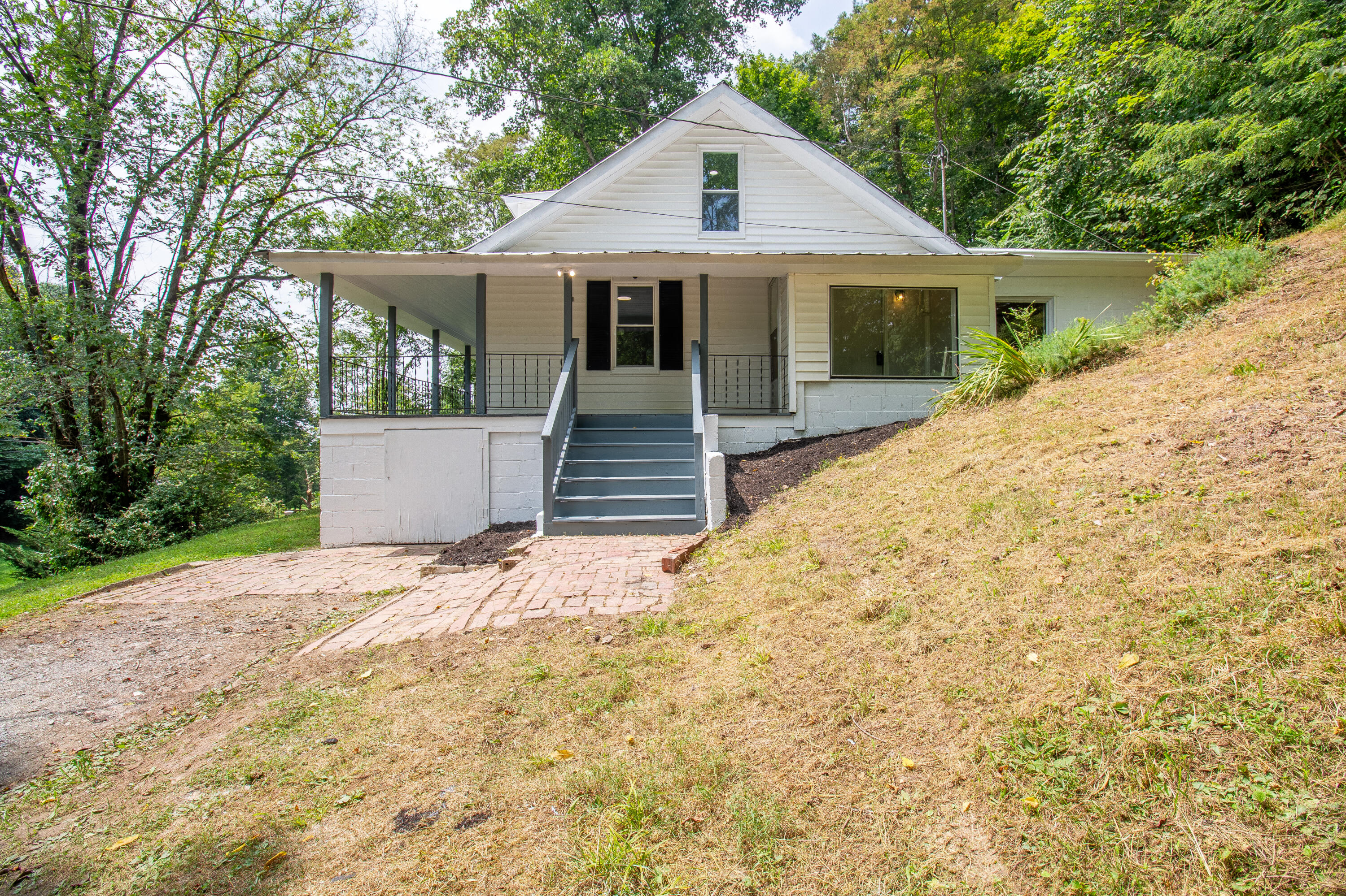 956 Shadowtown Road Blountville, TN 37617 - Photo 1 of 39 IMG_2420-HDR