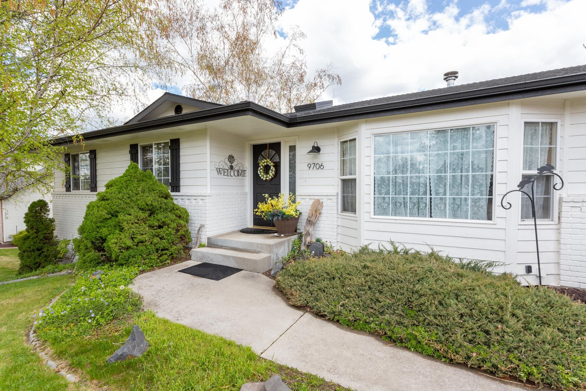 9706 North Ridgecrest Drive Spokane, WA 99208 - Photo 1 of 29 Gallery Image 1