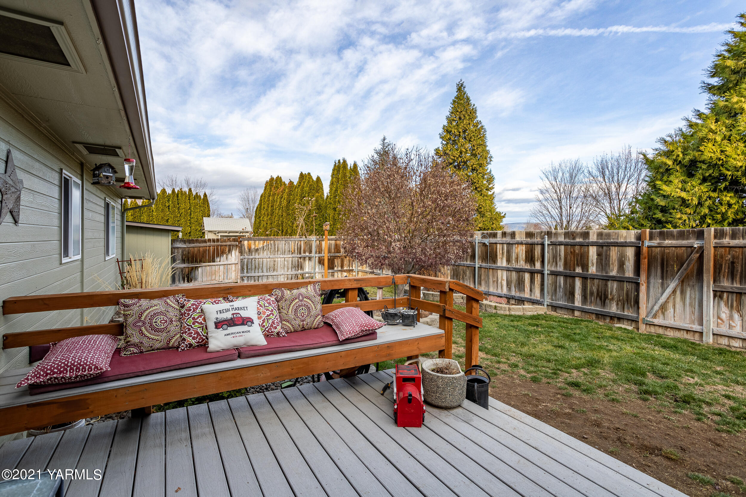1517 South 32nd Avenue Yakima, WA 98902 - Photo 20 of 21 a view of outdoor sitting area with furniture and wooden deck