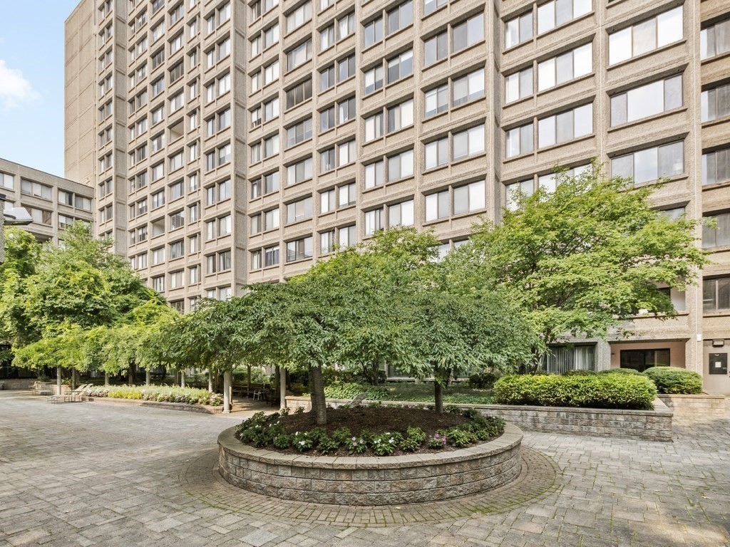 1731 Beacon Street, Unit 202 Brookline, MA 02445 - Photo 16 of 32
