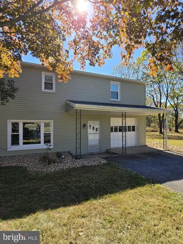 $1,400 | 649 North Warren Street, Orwigsburg, PA 17961