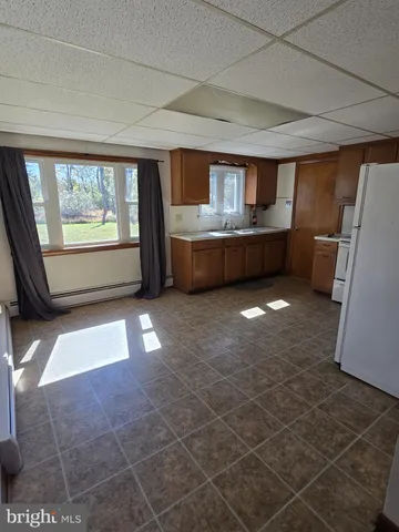 $1,400 | 649 North Warren Street, Orwigsburg, PA 17961