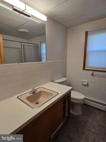 $1,400 | 649 North Warren Street, Orwigsburg, PA 17961