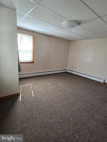 $1,400 | 649 North Warren Street, Orwigsburg, PA 17961