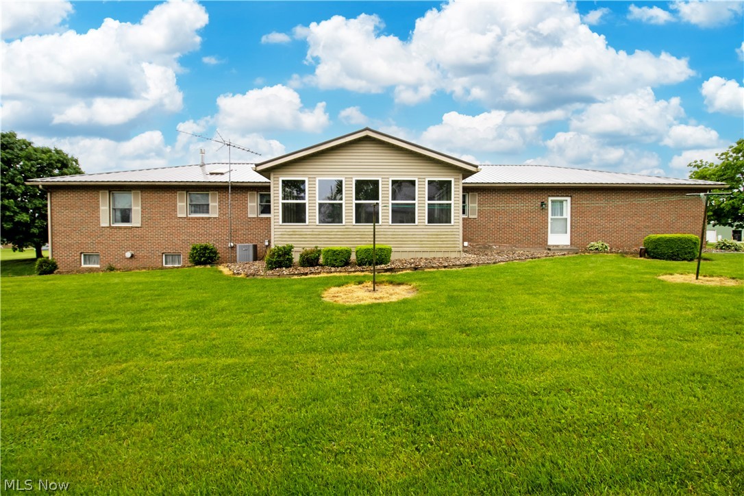 2430 Fox Lake Road Wooster, OH 44691 - Photo 9 of 37 Gallery Image 9