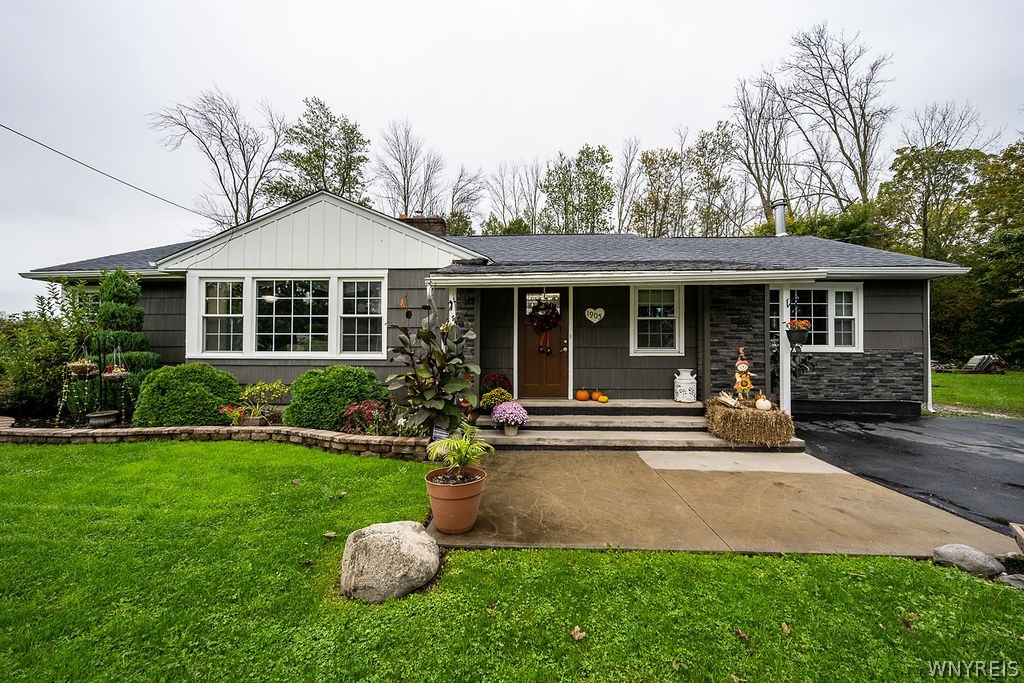 1905 Tuscarora Road Niagara, NY 14304 - Photo 1 of 1 Gallery Image 1