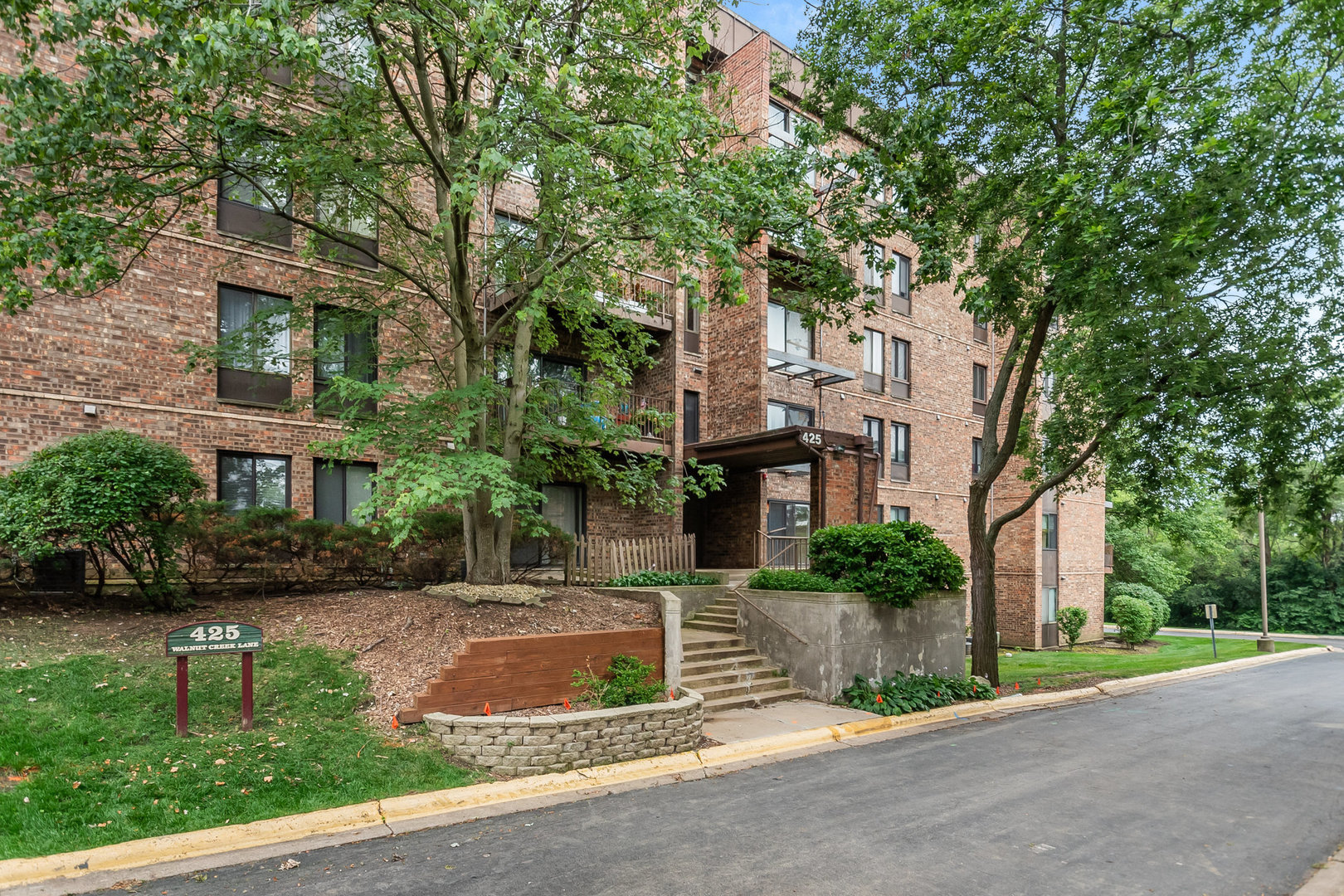 425 Walnut Creek Road, Unit 1410 Lisle, IL 60532 - Photo 1 of 15 Gallery Image 1