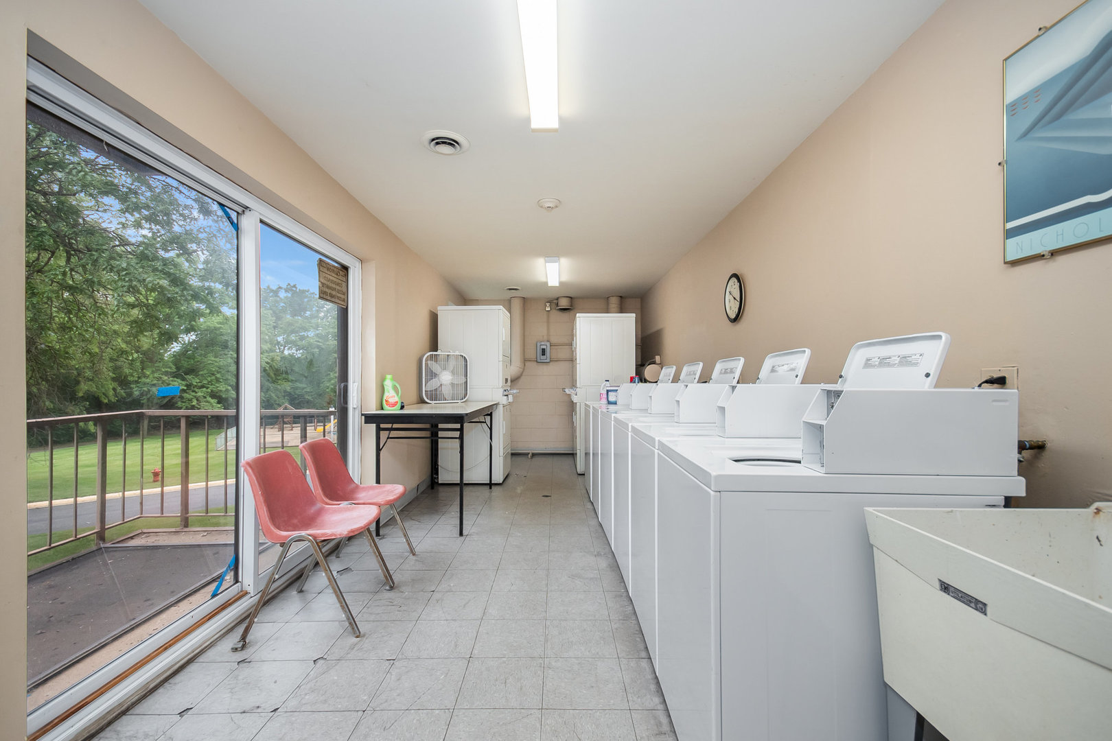 425 Walnut Creek Road, Unit 1410 Lisle, IL 60532 - Photo 12 of 15 Gallery Image 12