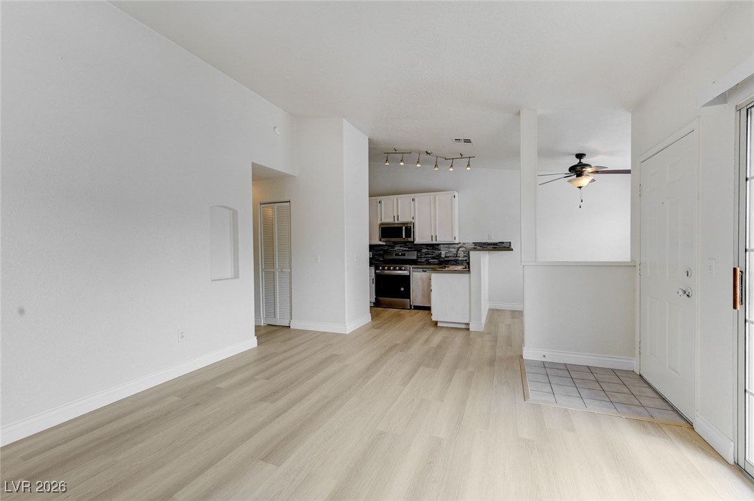 4730 East Craig Road, Unit 2145 Las Vegas, NV 89115 - Photo 8 of 46 Gallery Image 8