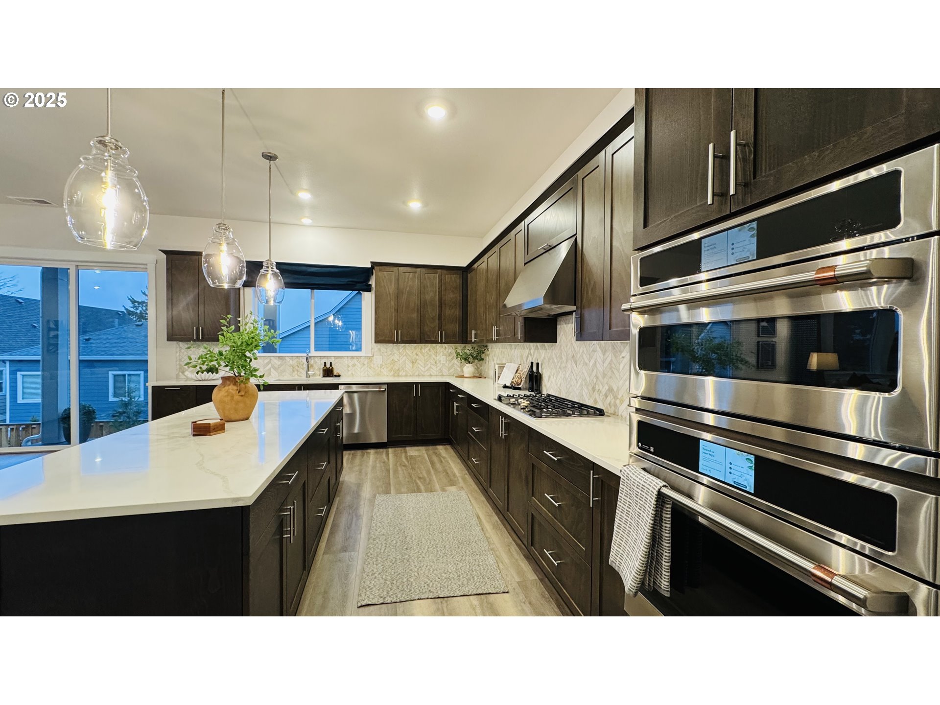 17570 Southwest Steens Lane Beaverton, OR 97007 - Photo 29 of 48