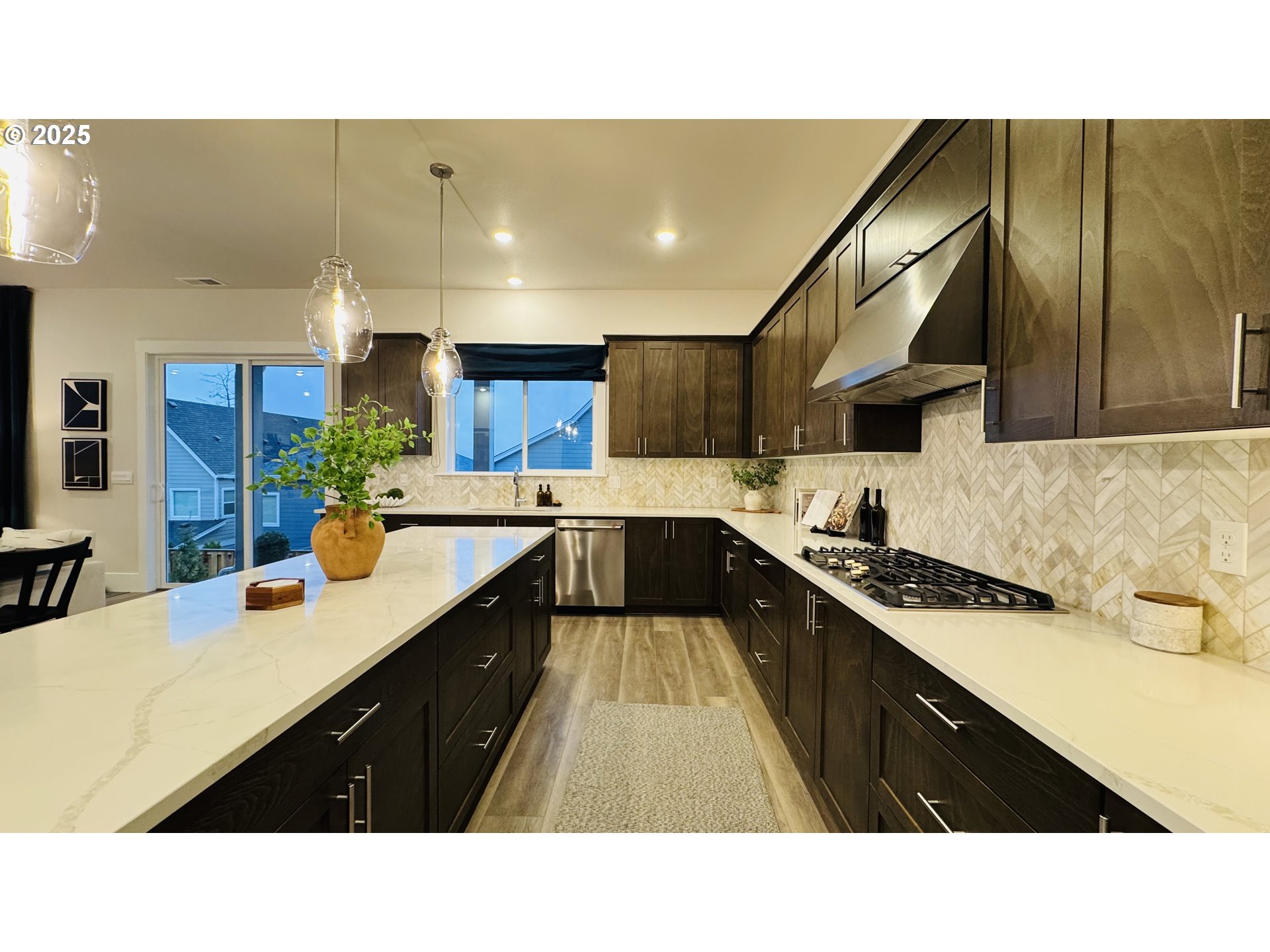 17570 Southwest Steens Lane Beaverton, OR 97007 - Photo 31 of 48