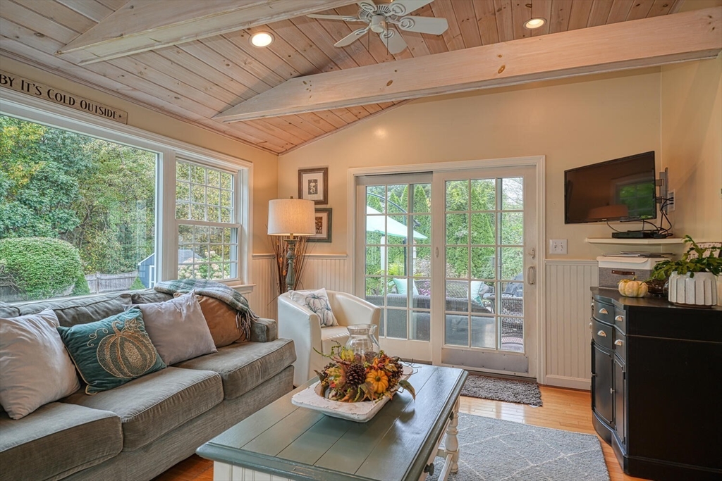 5 Worcester Road Norfolk, MA 02056 - Photo 18 of 42 Gallery Image 18