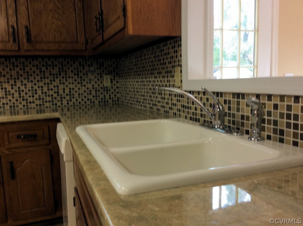 601 Enon Church Road Chester, VA 23836 - Photo 4 of 24 Gallery Image 4