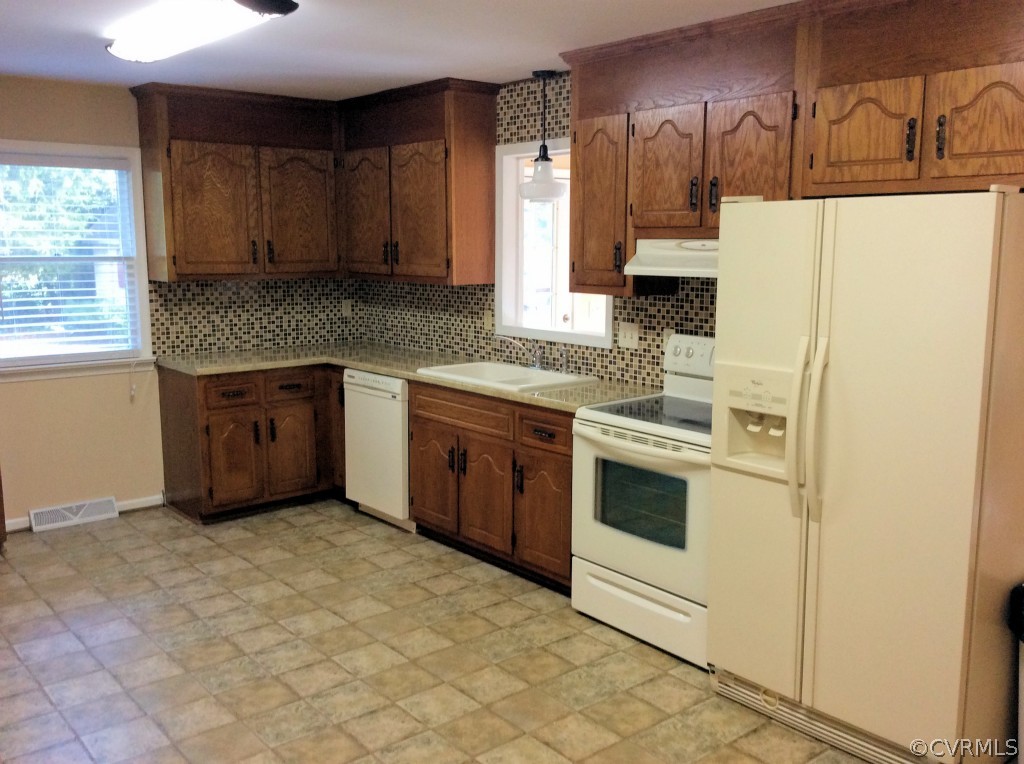 601 Enon Church Road Chester, VA 23836 - Photo 10 of 24 Gallery Image 10
