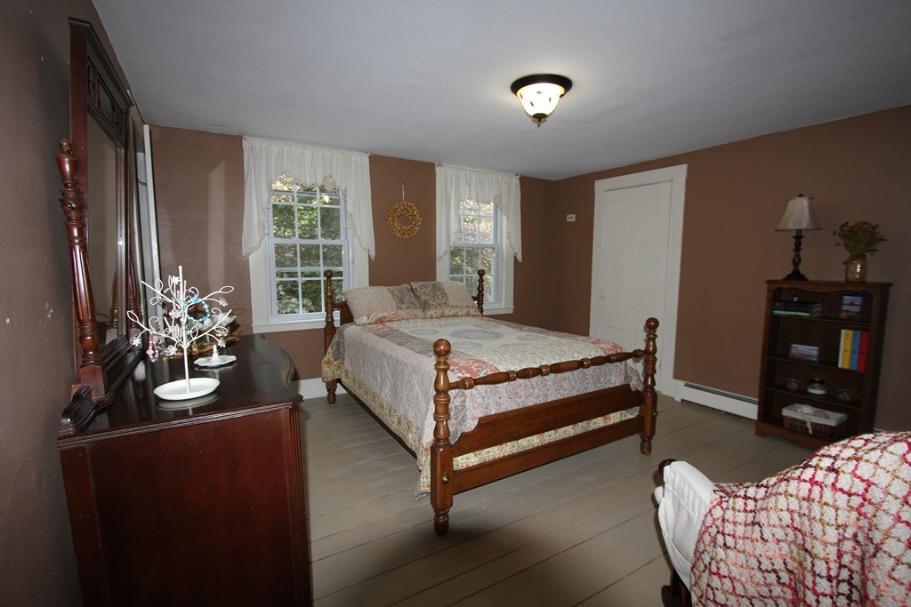 47 Locust Street Merrimac, MA 01860 - Photo 15 of 24