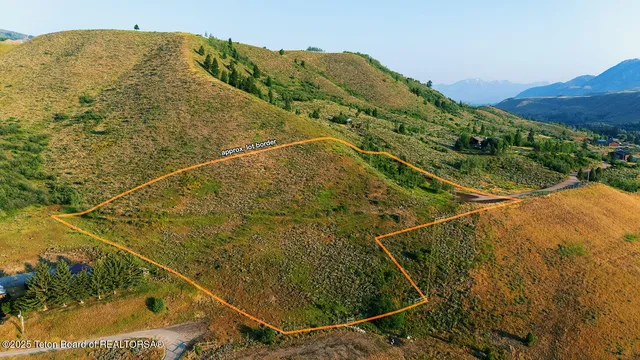 $1,400,000 | 9055 Highway 89, Jackson, WY 83001