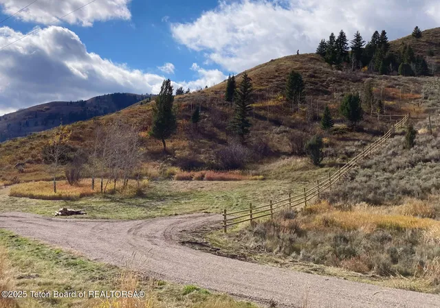 $1,400,000 | 9055 Highway 89, Jackson, WY 83001
