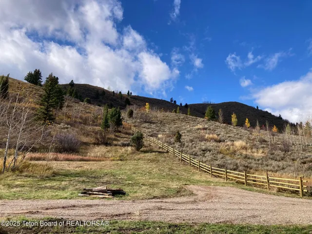 $1,400,000 | 9055 Highway 89, Jackson, WY 83001