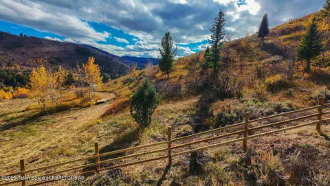 $1,400,000 | 9055 Highway 89, Jackson, WY 83001