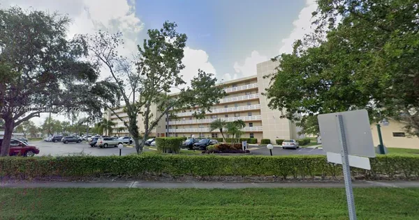 $2,300 | 441 Southeast 3rd Street, Unit 505, Dania Beach, FL 33004