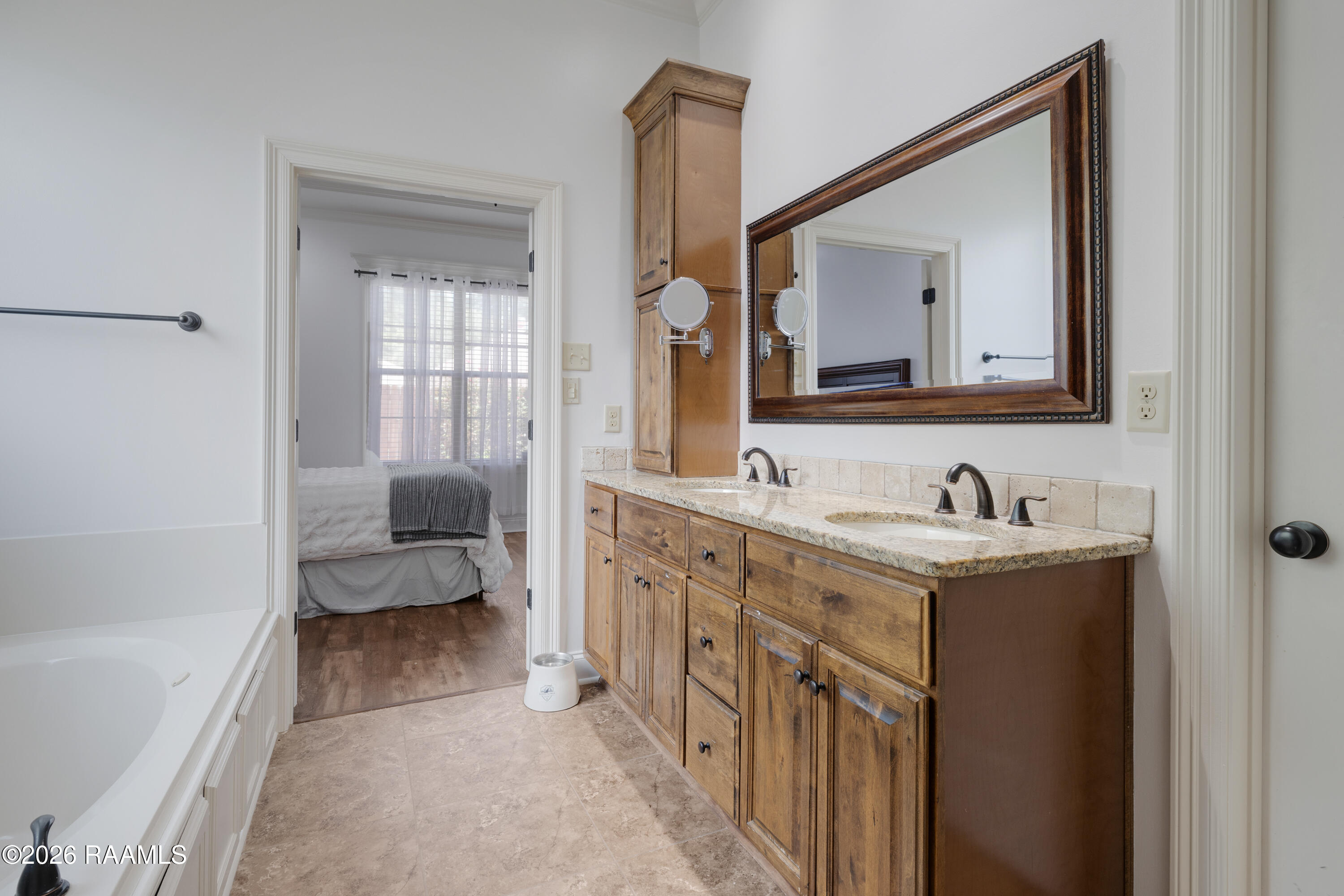 117 Range Drive Lafayette, LA 70508 - Photo 14 of 24 Primary Bathroom