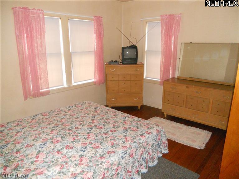 1661 Hillview Road Cleveland, OH 44112 - Photo 4 of 23 Gallery Image 4