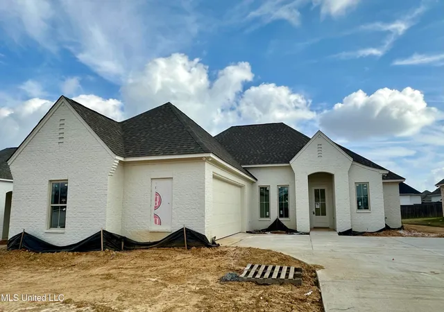 $364,600 | 440 Aurora Circle, Canton, MS 39046
