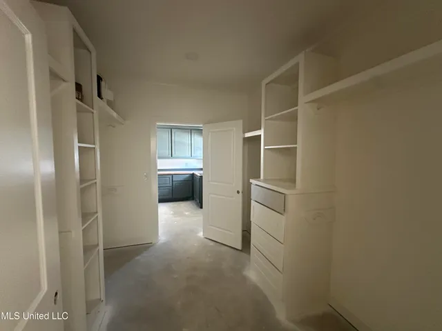 $364,600 | 440 Aurora Circle, Canton, MS 39046