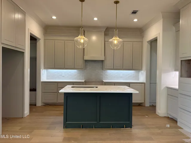 $364,600 | 440 Aurora Circle, Canton, MS 39046