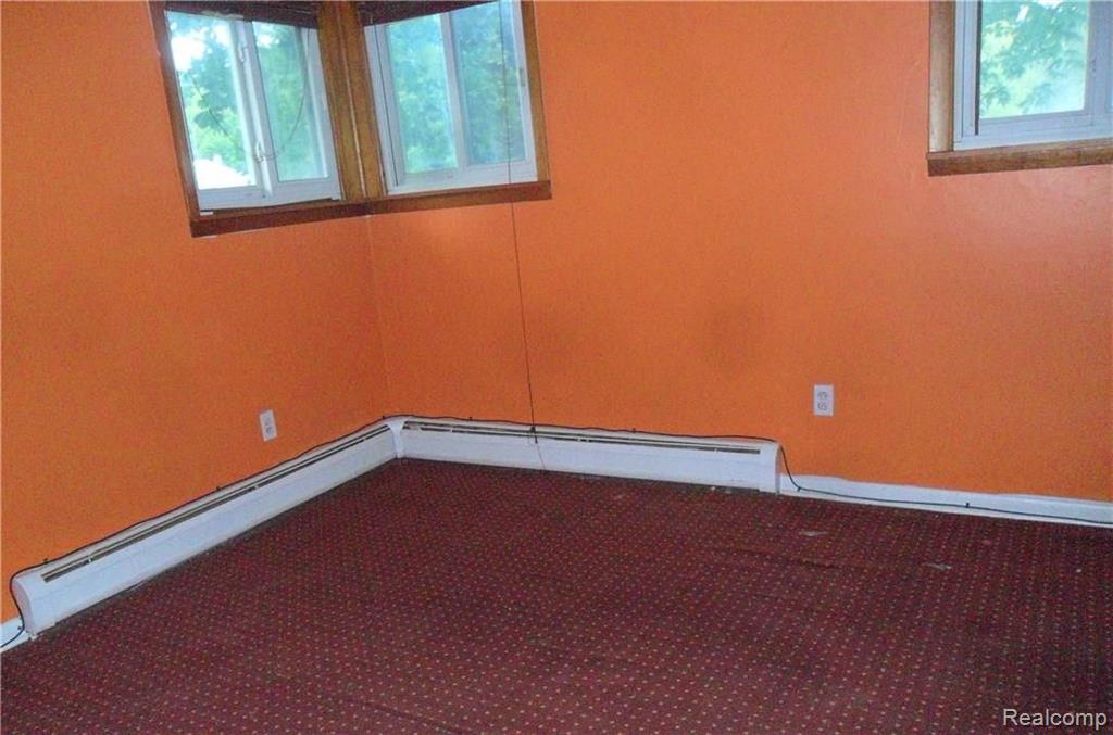22201 Clark Road Belleville, MI 48111 - Photo 5 of 11