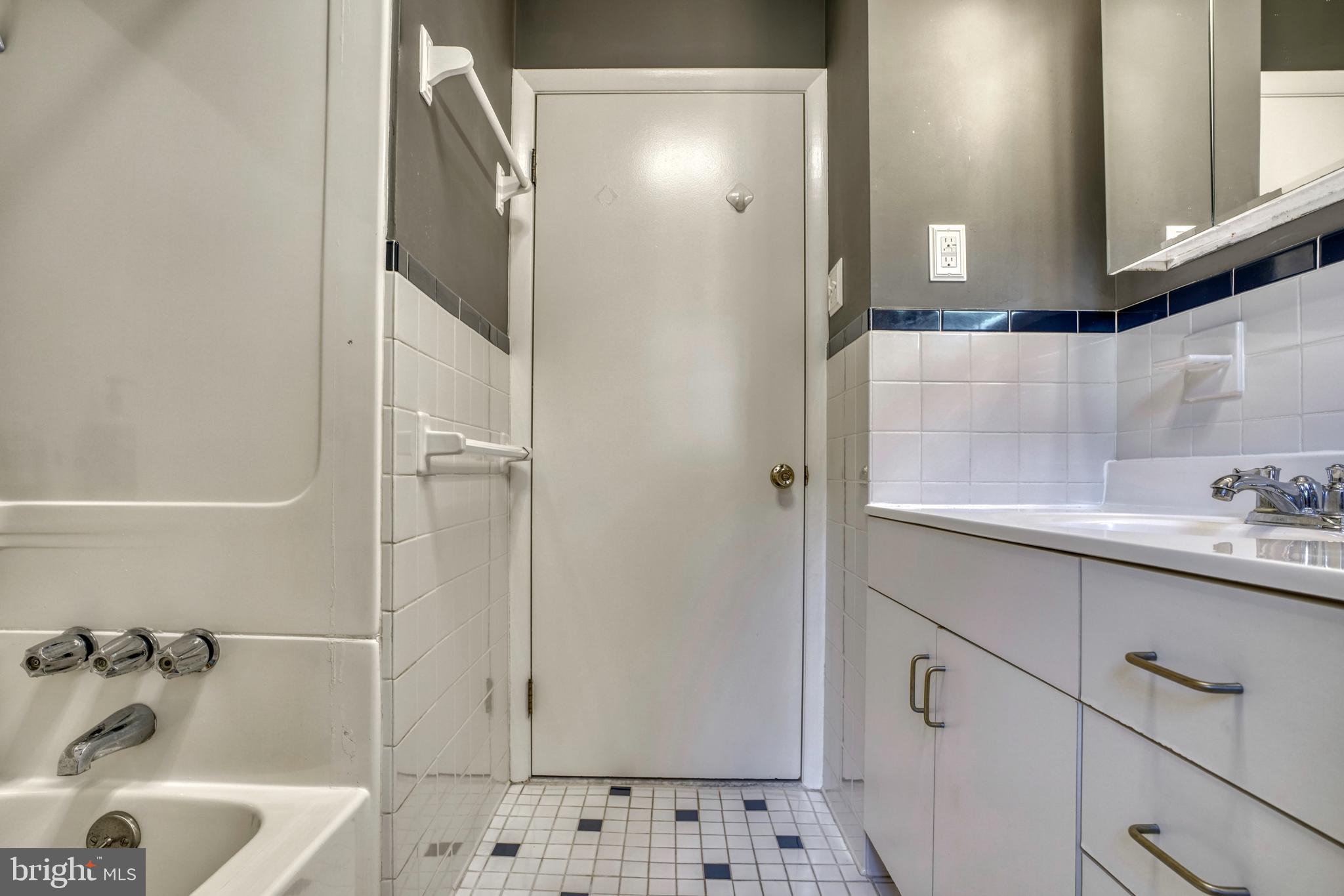 546 Brook Road Baltimore, MD 21286 - Photo 42 of 69 Gallery Image 42