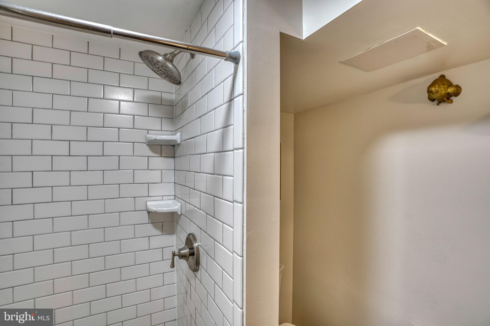 546 Brook Road Baltimore, MD 21286 - Photo 61 of 69 Gallery Image 61