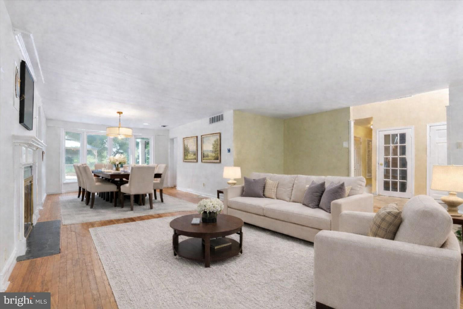 1450 Pepper Road Jenkintown, PA 19046 - Photo 6 of 28 Virtually Staged without Bookshelf wall