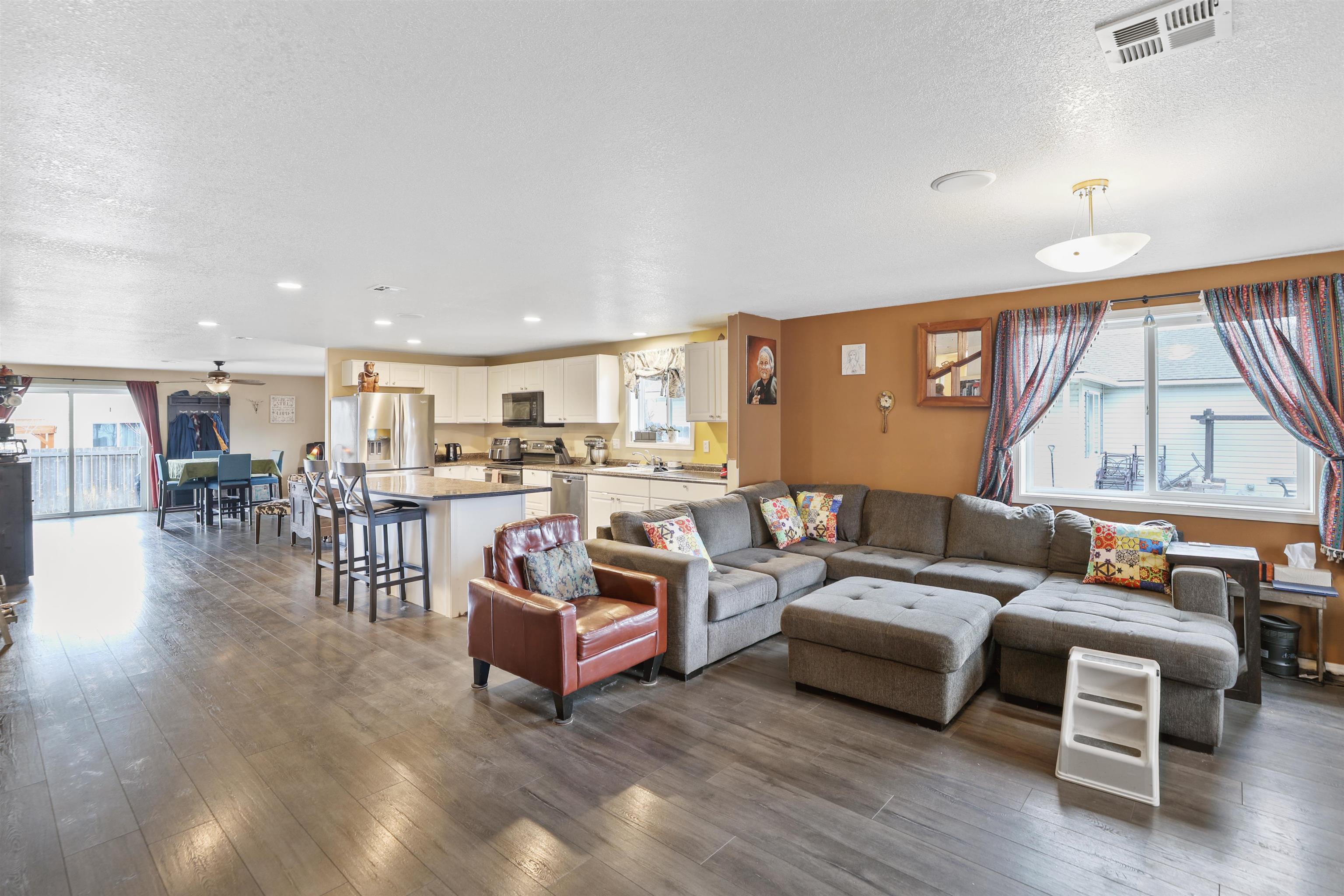 10012 West Raspberry Avenue Cheney, WA 99004 - Photo 2 of 20
