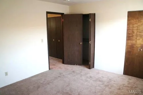 $1,050 | 814 White Oak Drive, Unit 1, O'Fallon, IL 62269