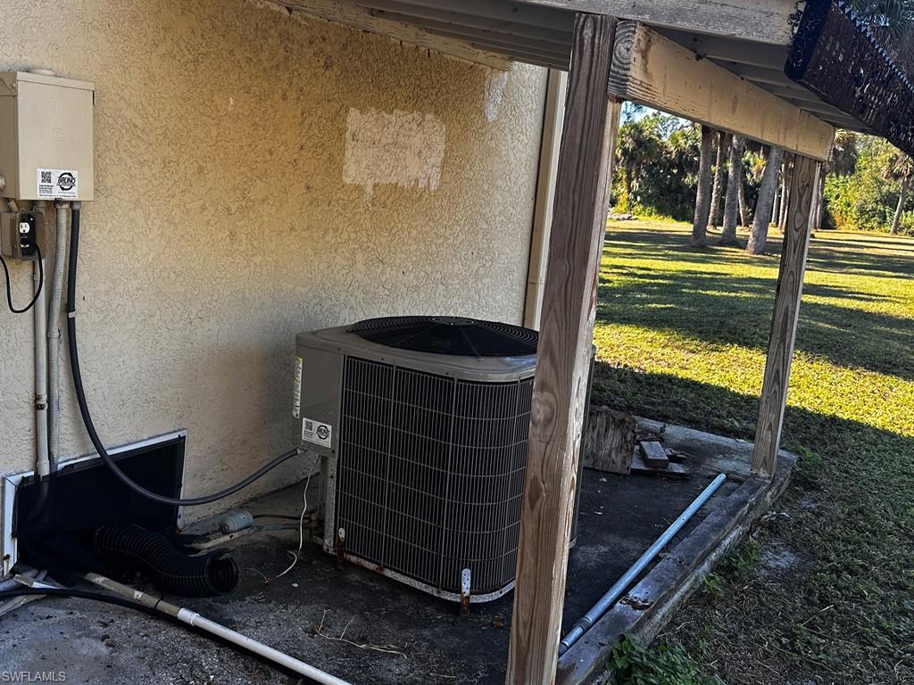 231 14th Street Northeast Naples, FL 34120 - Photo 2 of 13 Air conditioner - Replaced in 2019