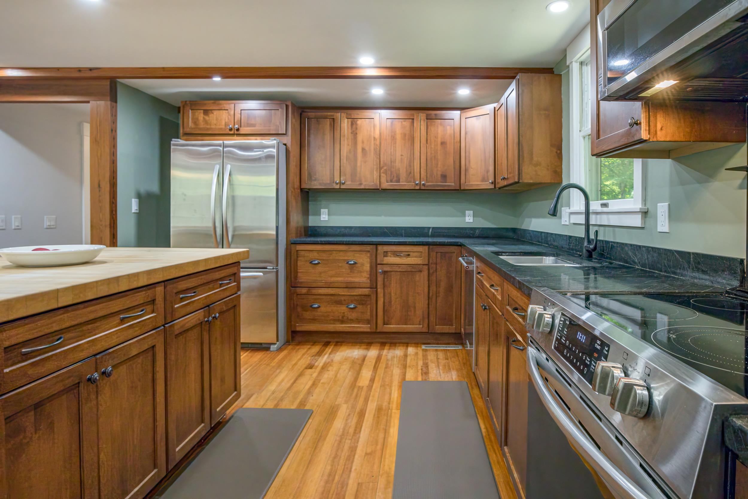 34 Brooks Road Barrington, NH 03825 - Photo 4 of 26