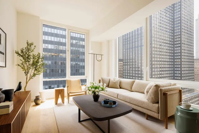 $1,887,800 | 135 East 47th Street, Unit 21F | Midtown East