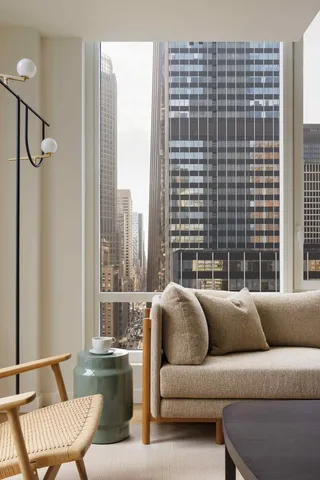 $1,887,800 | 135 East 47th Street, Unit 21F | Midtown East